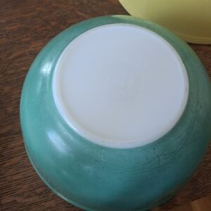 Vintage Pyrex #403 Mixing Bowl